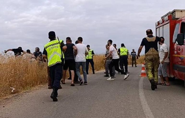 takla atan arabada sofor hayatini kaybetti yakinlari yaraliya saldirdi 1 EDynrSrb