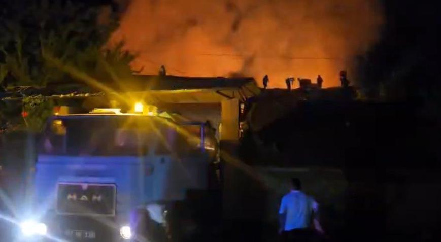 Tavşanlı’da yangın çıktı! 4 konut kullanılamaz hale geldi