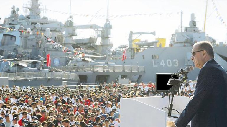 TCG Anadolu’nun bir büyüğü geliyor 2 tcg anadolunun bir buyugu geliyor 0 zKeCzzNs