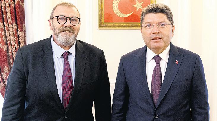 Trafik magandası için yolun sonu... 1 trafik magandasi icin yolun sonu Xg3XRrla