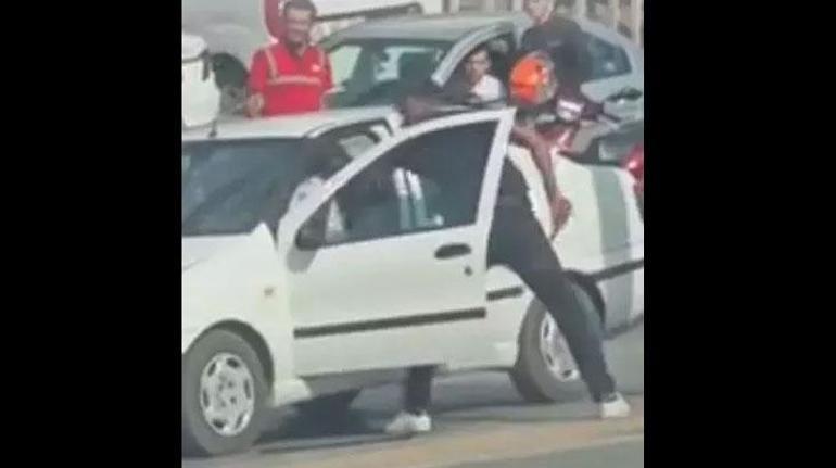 Trafikte ‘erkeklik’ gösterisi 5 trafikte erkeklik gosterisi 3 yekIclmB