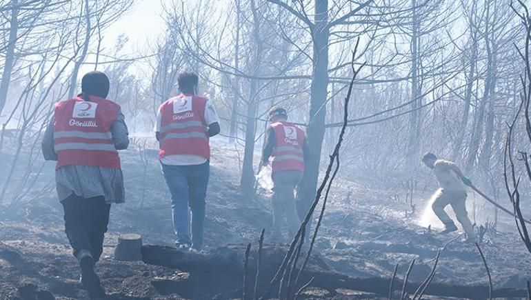 turk kizilay yangin ve zelzele bolgesinde takimiyla misyonda 1 4H9DfPCL