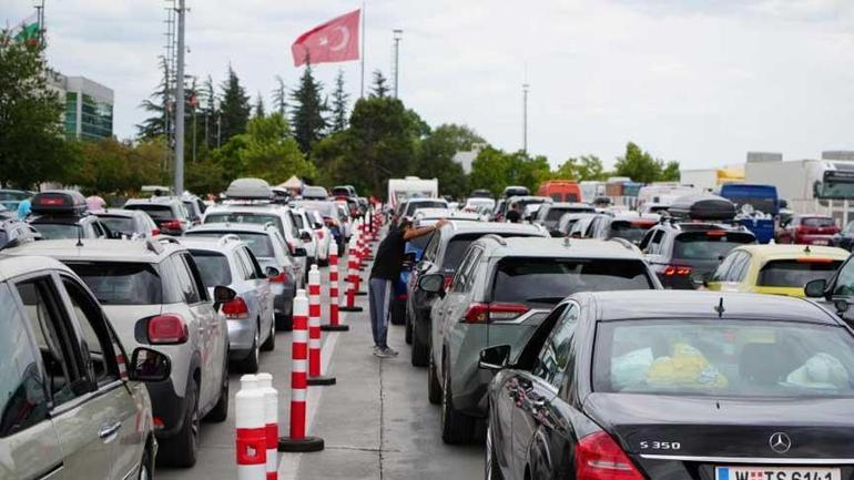 Veda vakti geldi, gözyaşları sel oldu! ‘Burada kalabilmeyi çok isterdik’ 3 veda vakti geldi gozyaslari sel oldu burada kalabilmeyi cok isterdik 1 lpswUlvA