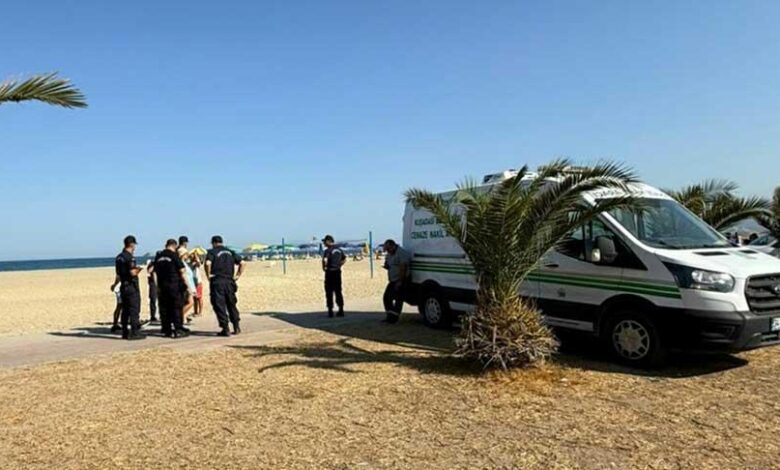 Yer: Kuşadası! Kıyıya vurmuş erkek cesedi bulundu 1 yer kusadasi kiyiya vurmus erkek cesedi bulundu Rl5UL1GF