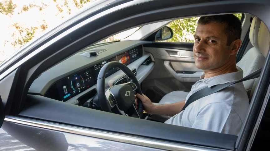 ‘Yolda kalırsın’ dediler, 5 bireyle 4 bin km yaptı! Togg’la balkanları aşan fizikçi