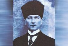 zaferi kutlayan marslari daima birlikte soyluyoruz aUbLAKDt