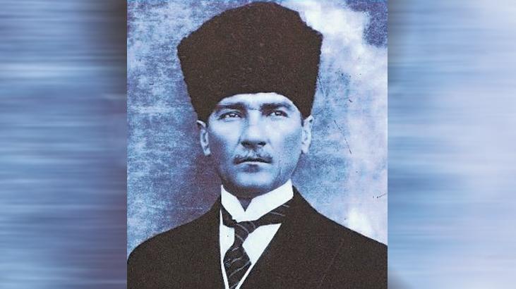 Zaferi kutlayan marşları daima birlikte söylüyoruz 1 zaferi kutlayan marslari daima birlikte soyluyoruz aUbLAKDt