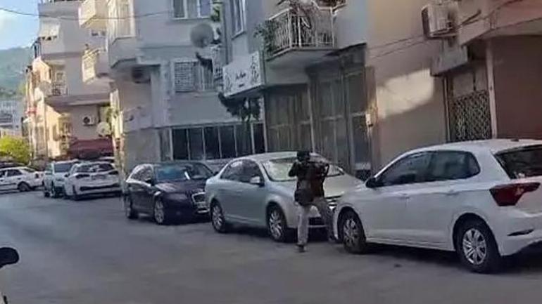 2 polisi şehit eden saldırgan 'Yalnız Kurt' mu? Dünyaya yayıldı: 'Tam da bu yaşlarda başlar' 5 2 polisi sehit eden saldirgan yalniz kurt mu dunyaya yayildi tam da bu yaslarda XXmkgYqw