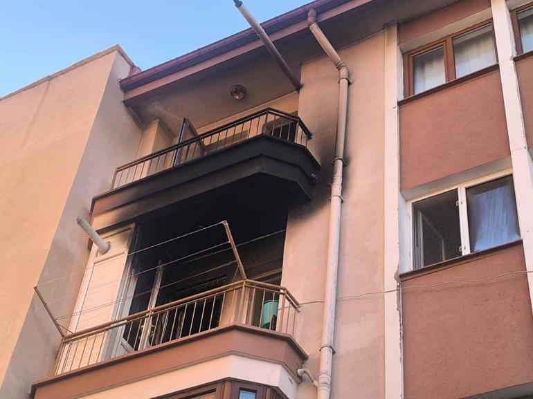 afyonkarahisarda apartman dairesinde yangin 1 meyyit 1 VGC1KuET