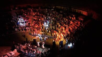 antik tiyatroda ezgilerden bir mozaik 30 agustos konserine buyuk ilgi SwlaU9xH