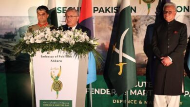 bakan guler pakistan savunma gunu resepsiyonunda katildi I8mUJCvO