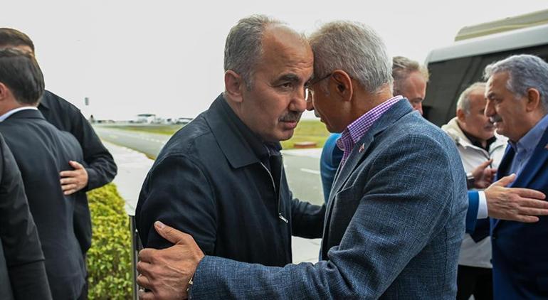 Bakan Uraloğlu: Rize'de tüm takımlarımız gece gündüz çalışıyor 2 bakan uraloglu rizede tum takimlarimiz gece gunduz calisiyor 0 1pqKHsfg