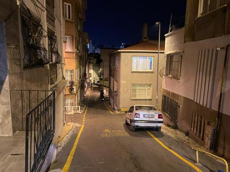 Beyoğlu'nda müthiş olay! Silahlı atağa uğrayıp, gasbedilen taksici hayatını kaybetti 2 beyoglunda muthis olay silahli ataga ugrayip gasbedilen taksici hayatini kaybetti 0