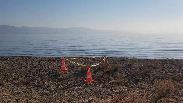 Bursa kıyısında panik! İznik Gölü kıyısında el bombası bulundu 3 bursa kiyisinda panik iznik golu kiyisinda el bombasi bulundu 1