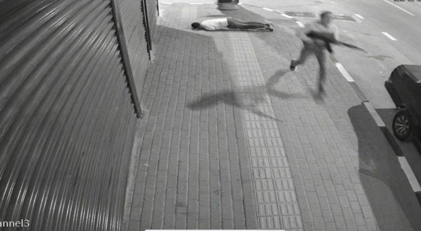 Bursa’da dehşetli olay! Kalabalığın ortasına girdi ve husumetlisini başından vurdu