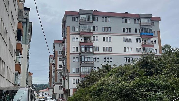Çamaşır asarken 5’inci kattan düşüp öldü 1 camasir asarken 5inci kattan dusup oldu 6vtqOC9e