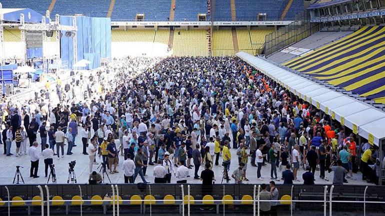 canli fenerbahce liderini seciyor ali koc ile sadettin saran karsi karsiya 0 ZvcyWFDr