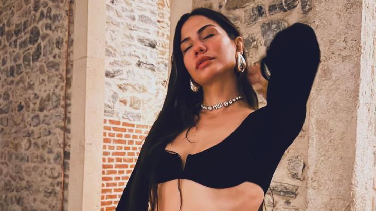 demet ozdemir twitter akimina katildi daha evvel gorulmemis fotografini paylasti 2 mCSbsRsQ
