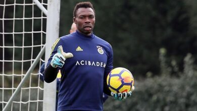 fenerbahcede ali kocun tenkitlerine carlos kameniden cevap kayigi ayaginla itme WQrwuPRd