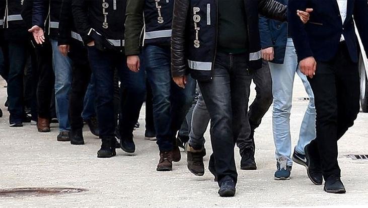 FETÖ'nün emniyet mahrem yapılanmasına yönelik operasyonda 16 kuşkulu yakalandı 1 fetonun emniyet mahrem yapilanmasina yonelik operasyonda 16 kuskulu yakalandi Qy5KgIdW