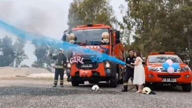 itfaiye aracinda duygusal anlar cift bebeklerinin cinsiyetini sira disi surprizle ogrendi jEq2Lrwm