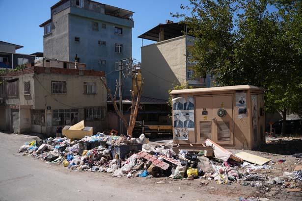 İzmir Buca'da toplanmayan çöpler reaksiyona neden oluyor İzmir'de çöp krizi: Parklarda oturamıyoruz, sinekten durulmuyor 12 izmir bucada toplanmayan copler reaksiyona neden oluyor izmirde cop krizi parklarda oturamiyoruz sinekten durulmuyor JqSr7TDD