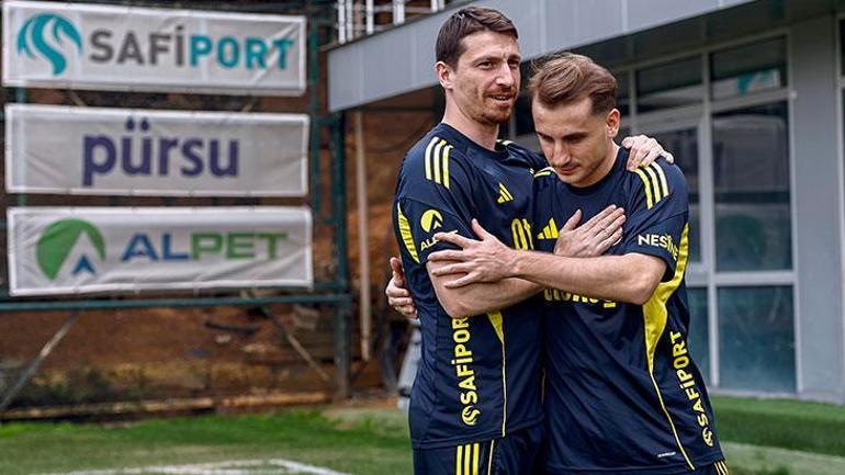 Kerem Aktürkoğlu Fenerbahçe ile birinci idmanında! Mert Hakan ile yan yana geldiler 2 kerem akturkoglu fenerbahce ile birinci idmaninda mert hakan ile yan yana geldiler 0 zETtgwQ8