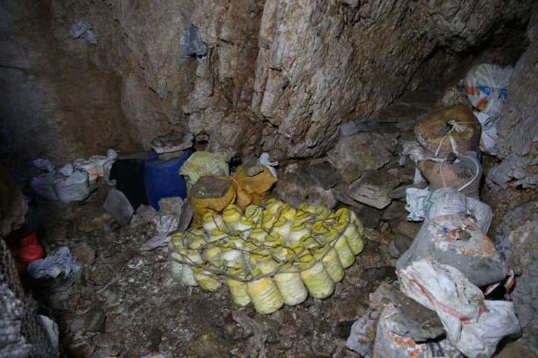 koyluler 1800 rakimli magarada sakliyor burasi 300 400 yillik bir yer 2 aFQrdfXa
