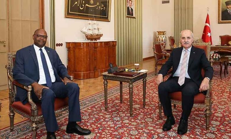 numan kurtulmus zimbabve buyukelcisi mutiwazukayi kabul etti WhRau85N