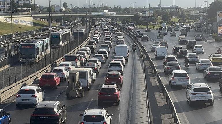 Okullarda ahenk haftası başladı! İstanbul'da trafik trafik yoğunluğu oluştu 4 okullarda ahenk haftasi basladi istanbulda trafik trafik yogunlugu olustu 2 vlGLp8Dt