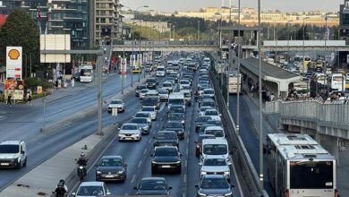 okullarda ahenk haftasi basladi istanbulda trafik trafik yogunlugu olustu A8CN1RW2