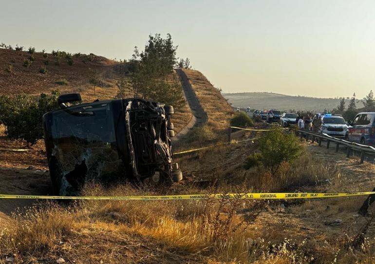 Şanlıurfa'da yolcu otobüsü devrildi! Çok sayıda yaralı var 3 sanliurfada yolcu otobusu devrildi cok sayida yarali var 1