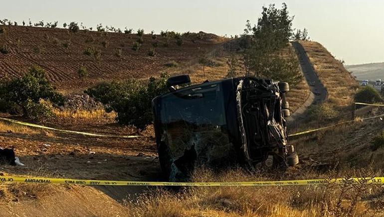 Şanlıurfa'da yolcu otobüsü devrildi! Çok sayıda yaralı var 4 sanliurfada yolcu otobusu devrildi cok sayida yarali var 2