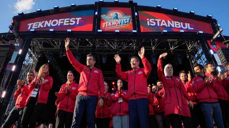 TEKNOFEST İstanbul nefes kesti! Ziyaretçi sayısı 1 milyonu aştı 2 teknofest istanbul nefes kesti ziyaretci sayisi 1 milyonu asti 0 j8iTvQpD