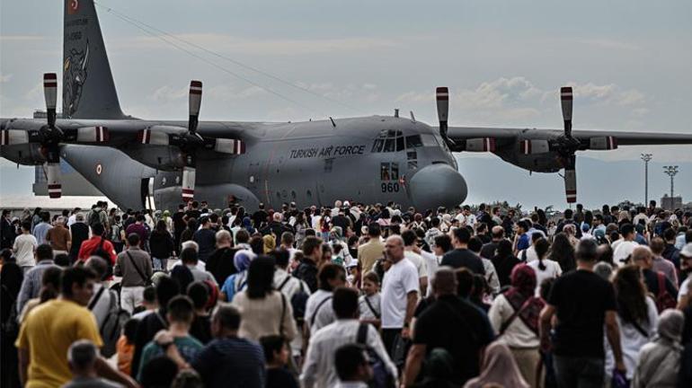 TEKNOFEST İstanbul'da son gün heyecanı! Aksungur, ATAK Helikopteri, Akıncı, TB2 ve Hürkuş'tan şov uçuşu... 2 teknofest istanbulda son gun heyecani aksungur atak helikopteri akinci tb2 ve hurkustan sov ucusu BHG8hfpL