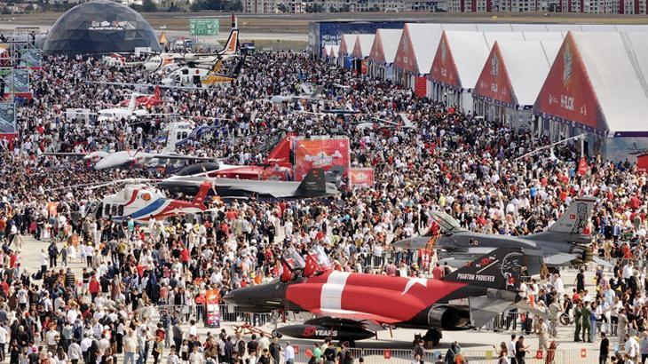 TEKNOFEST İstanbul'da son gün heyecanı! Aksungur, ATAK Helikopteri, Akıncı, TB2 ve Hürkuş'tan şov uçuşu... 1 teknofest istanbulda son gun heyecani aksungur atak helikopteri akinci tb2 ve hurkustan sov ucusu fN5DDiSg