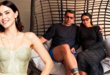 volkan demirelden zeynep demirele romantik yildonumu kutlamasi SYzE7i5W