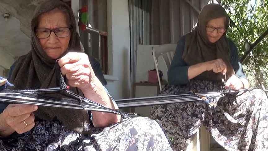 Yüz yıllık geleneği tek başına yaşatıyor! ‘Gençlerimiz bu işlere gönül vermiyor’